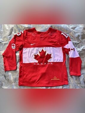 Nike Team Canada Jonathan Toews #16 men’s Hockey Jersey Sz XL